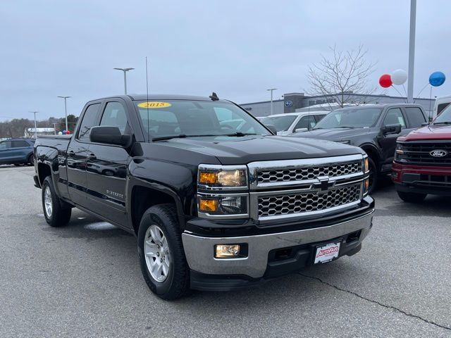 Used 2015 Chevrolet Silverado 1500 LT with VIN 1GCVKREH1FZ240701 for sale in Haverhill, MA