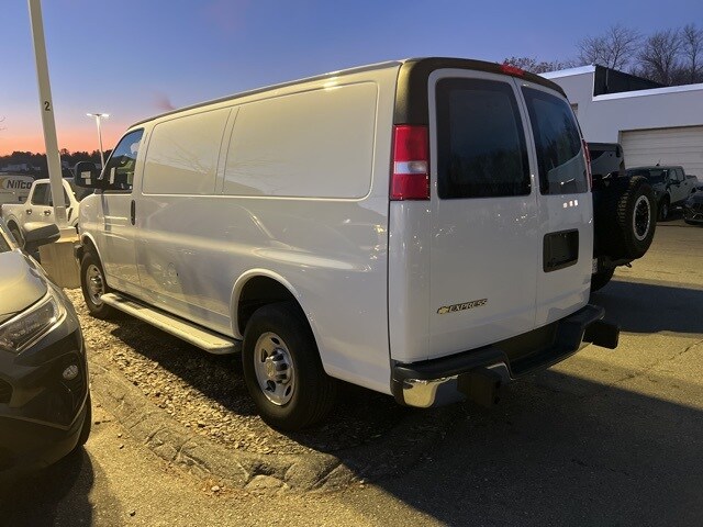 2024 Chevrolet Express 2500 Work Van photo 4