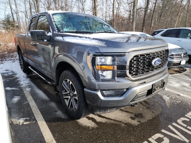 2023 Ford F-150 XL's photo