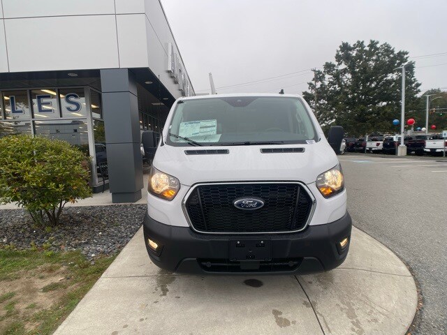 2025 Ford Transit photo 3