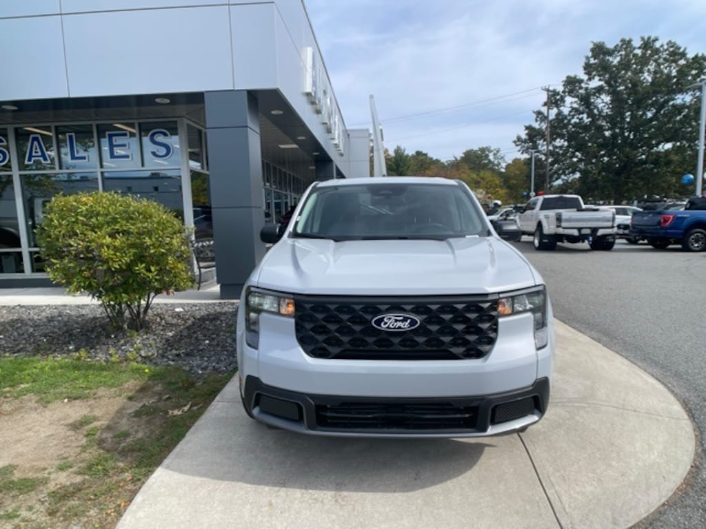 New 2025 Ford Maverick XLT Truck