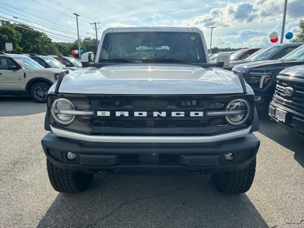 New 2026 Ford Bronco Outer Banks SUV
