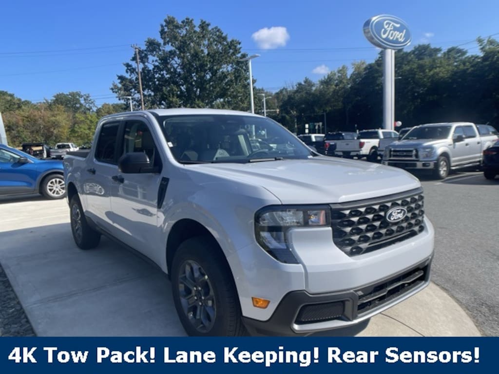 New 2025 Ford Maverick XLT Truck