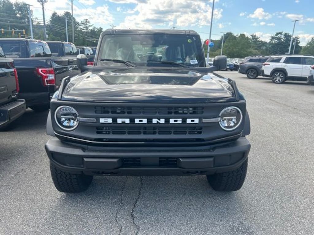 New 2026 Ford Bronco Base SUV