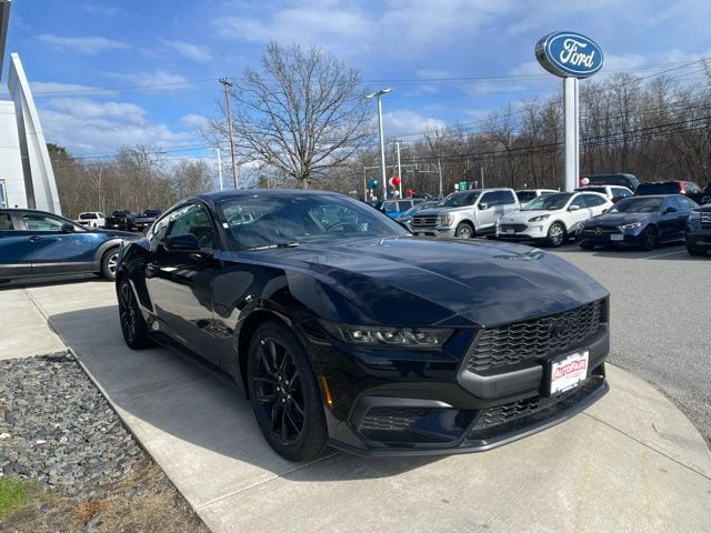 2026 Ford Mustang EcoBoost Fastback's photo