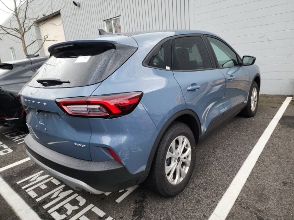 New 2025 Ford Escape Active SUV