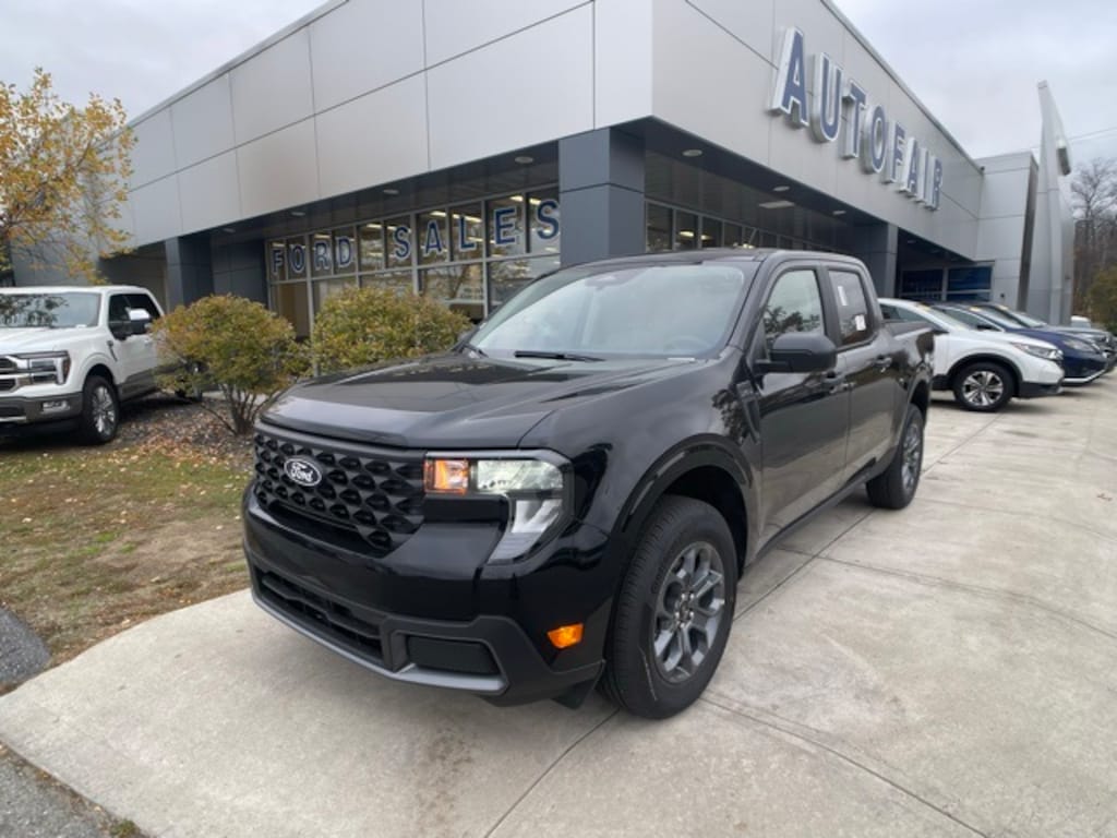 New 2025 Ford Maverick XLT Truck