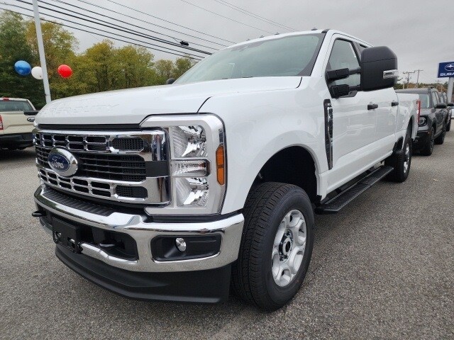 2026 Ford F-350 photo 3