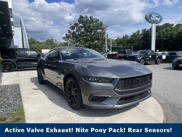 2025 Ford Mustang EcoBoost's photo