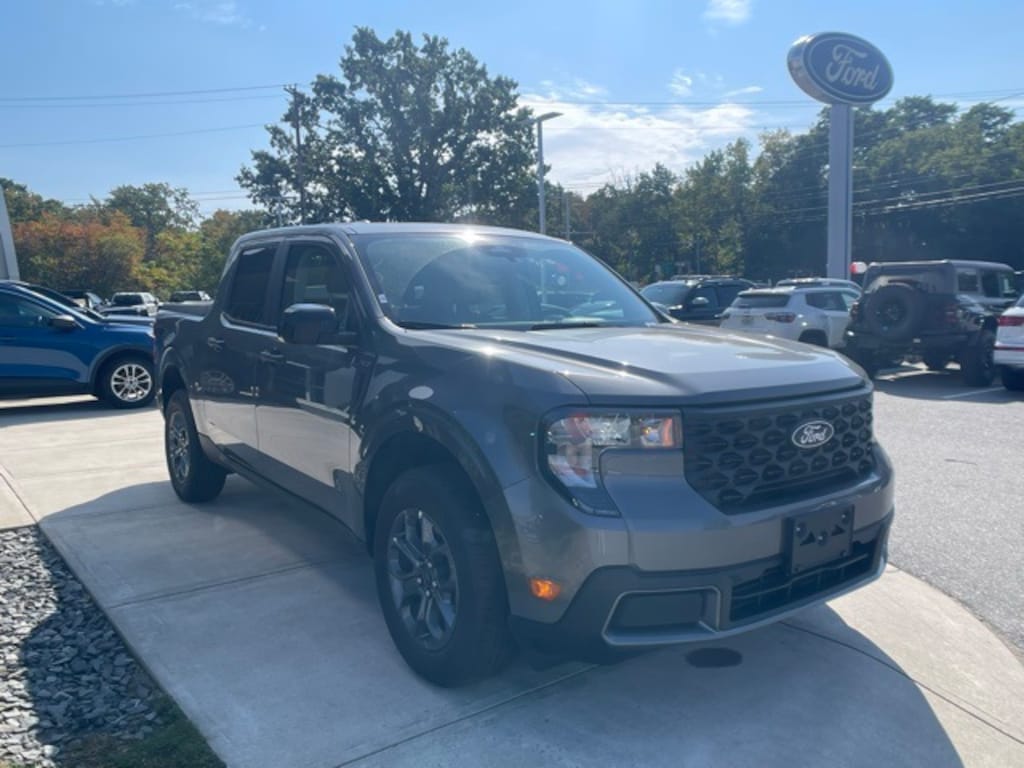 New 2025 Ford Maverick XLT Truck