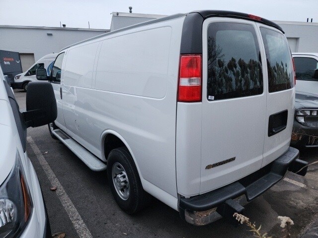 2024 Chevrolet Express 2500 Work Van photo 4