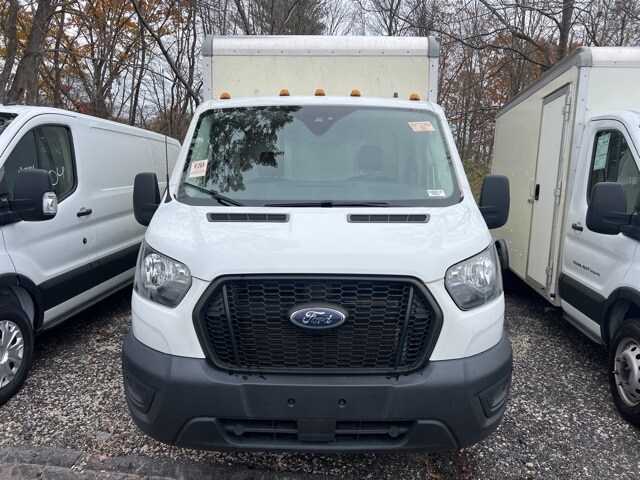 2022 Ford Transit photo 2