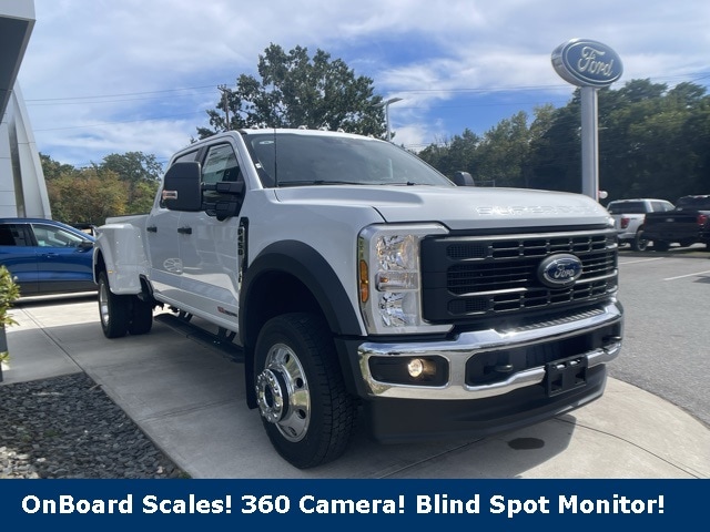 2025 Ford F-450 Super Duty XL's photo