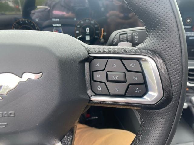 2025 Ford Mustang GT Premium Convertible - Photo 19