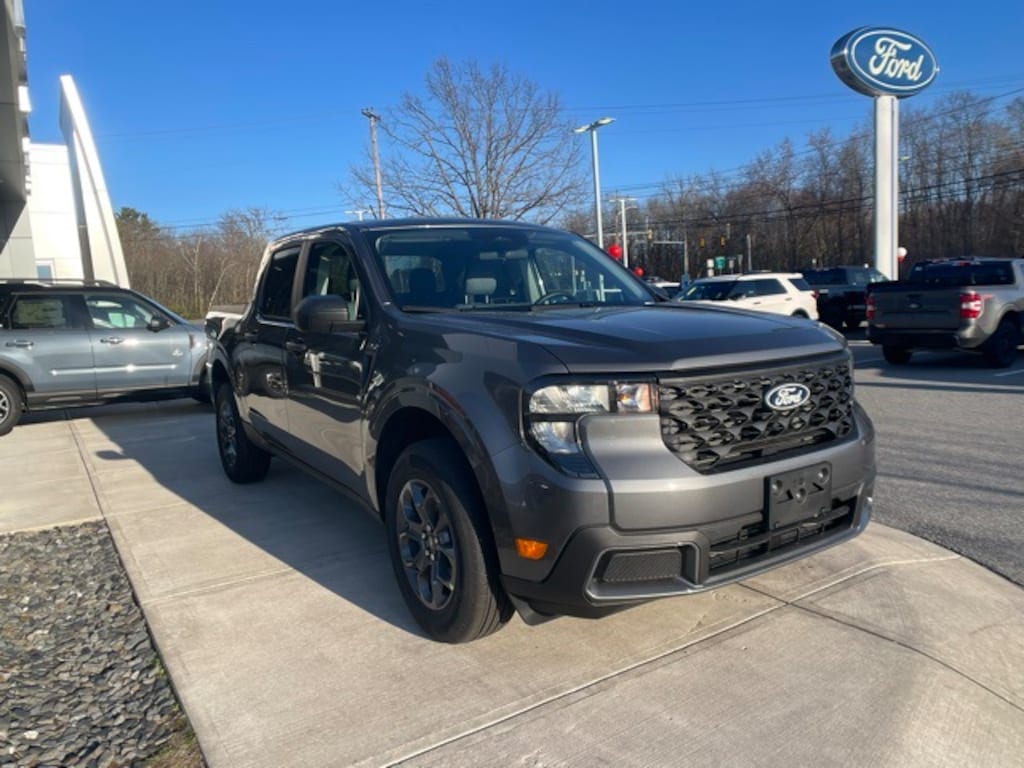 New 2025 Ford Maverick XLT Truck