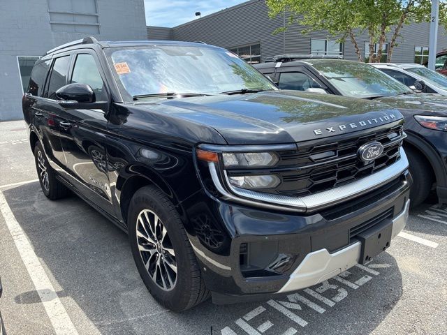 2025 Ford Expedition Platinum 4x4's photo