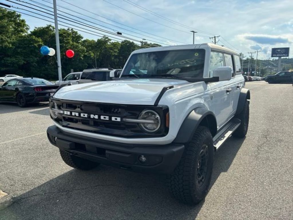 New 2026 Ford Bronco Outer Banks SUV