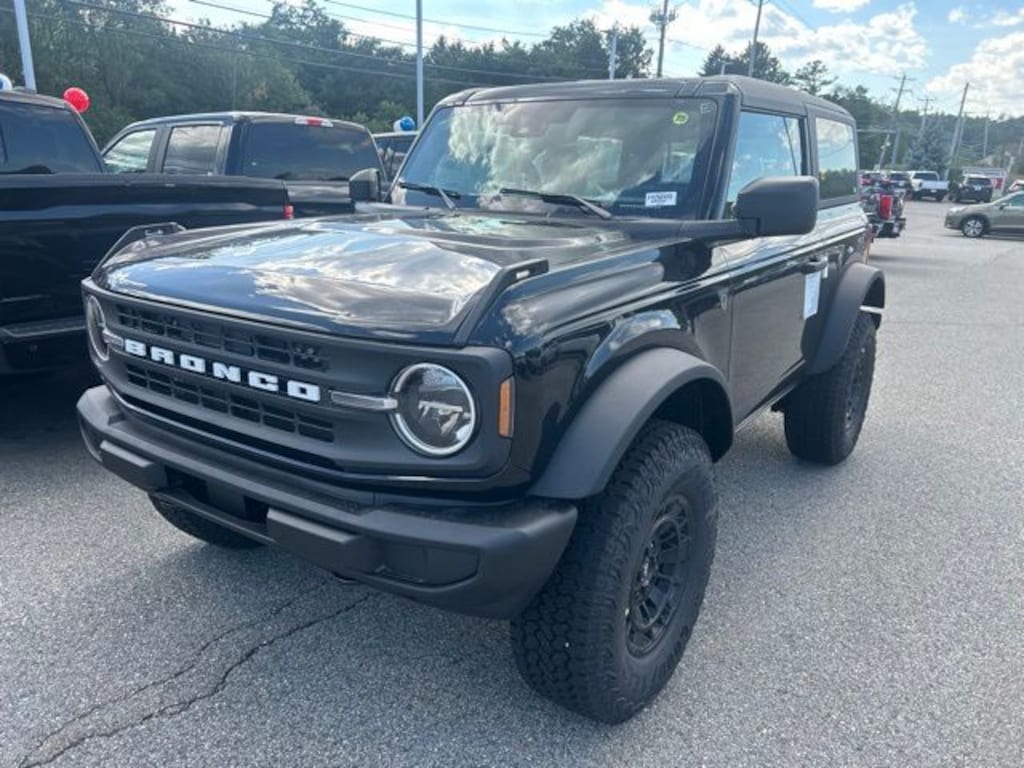 New 2026 Ford Bronco Base SUV