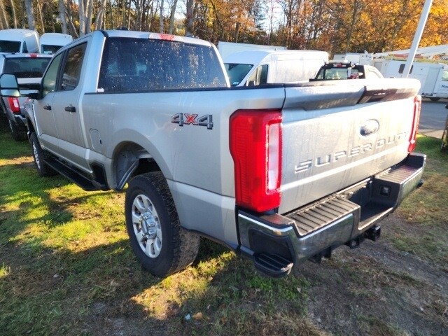 2024 Ford F-250 photo 3
