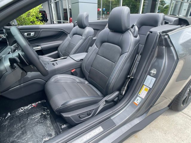 2025 Ford Mustang GT Premium Convertible - Photo 15