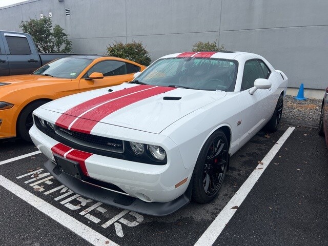 2012 Dodge Challenger SRT8 392 photo 2