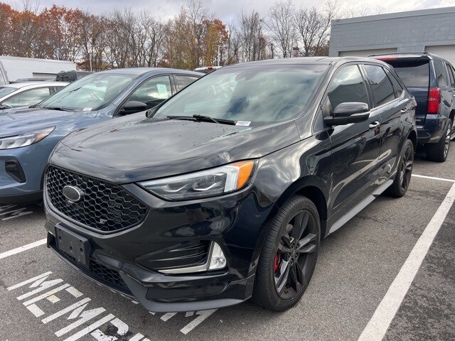 2019 Ford Edge ST photo 3