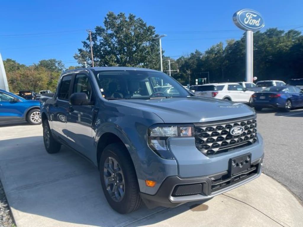 New 2025 Ford Maverick XLT Truck