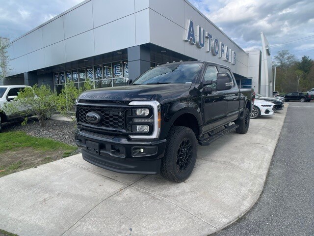 2025 Ford F-350 photo 4