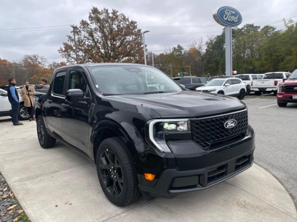 New 2025 Ford Maverick Lariat Truck