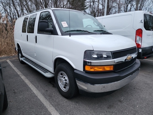 2024 Chevrolet Express Cargo Work Van's photo