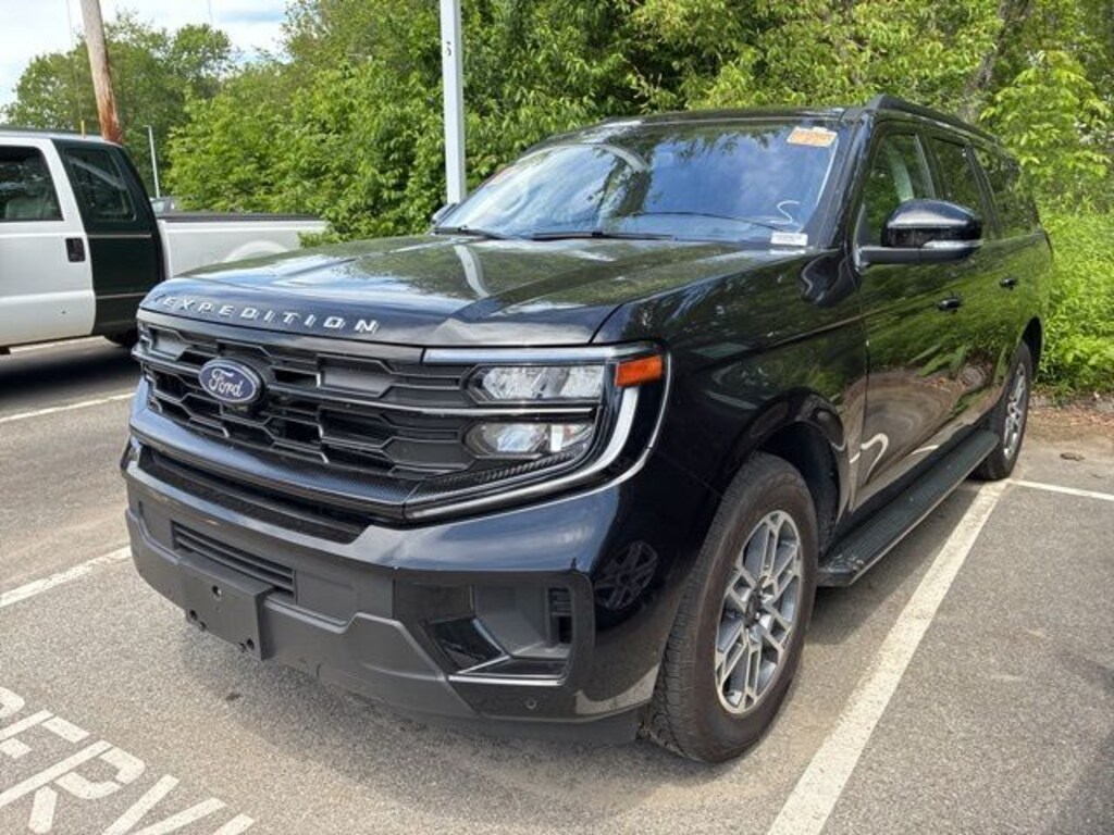 Used 2025 Ford Expedition Max Active SUV