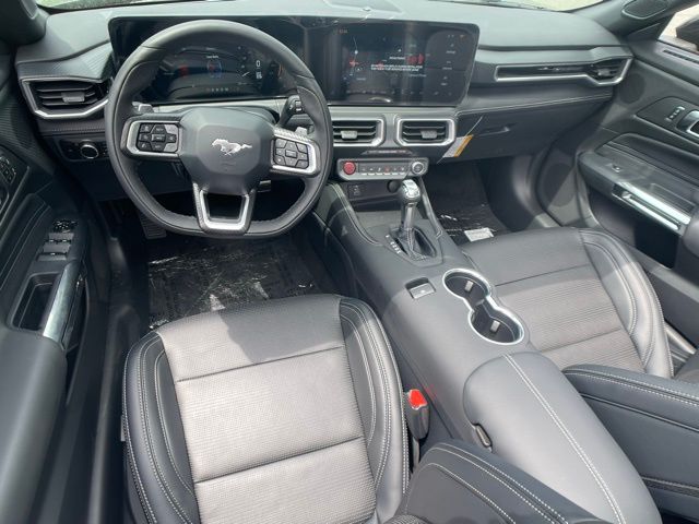 2025 Ford Mustang GT Premium Convertible - Photo 16