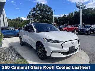 2025 Ford Mustang Mach-E Premium SUV