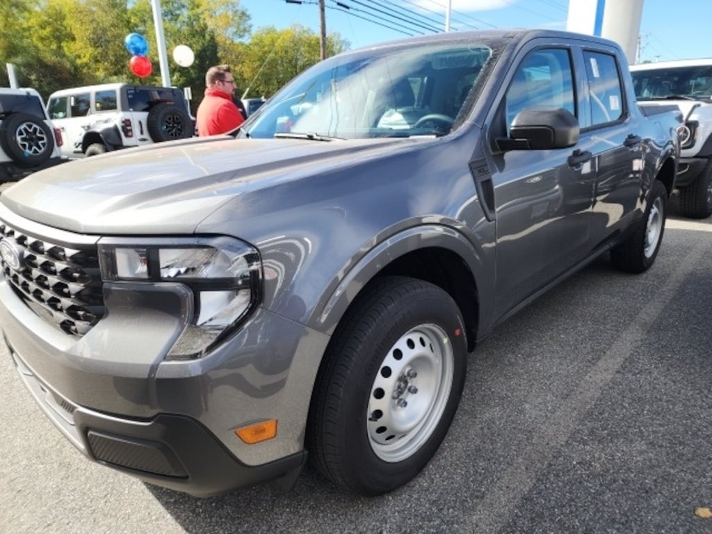 New 2025 Ford Maverick XL Truck