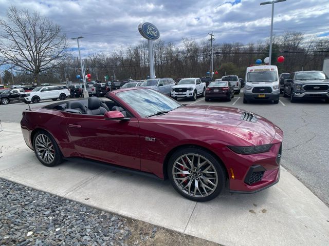 2025 Ford Mustang GT Premium Convertible - Photo 9