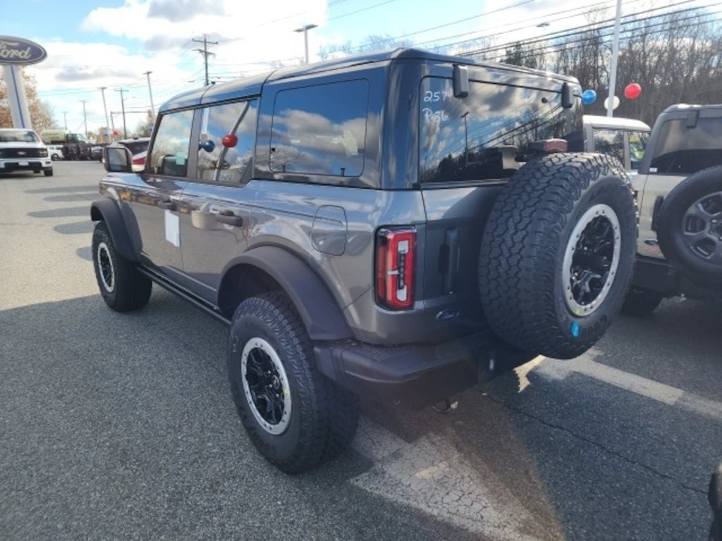 New 2025 Ford Bronco Badlands SUV