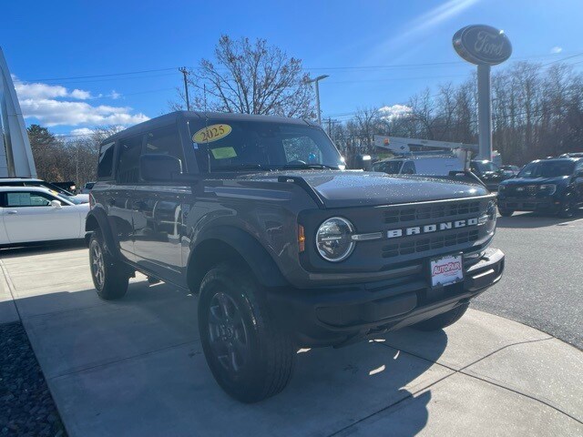 2025 Ford Bronco Big Bend photo 2