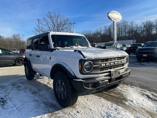 2025 Ford Bronco 4-Door Big Bend's photo