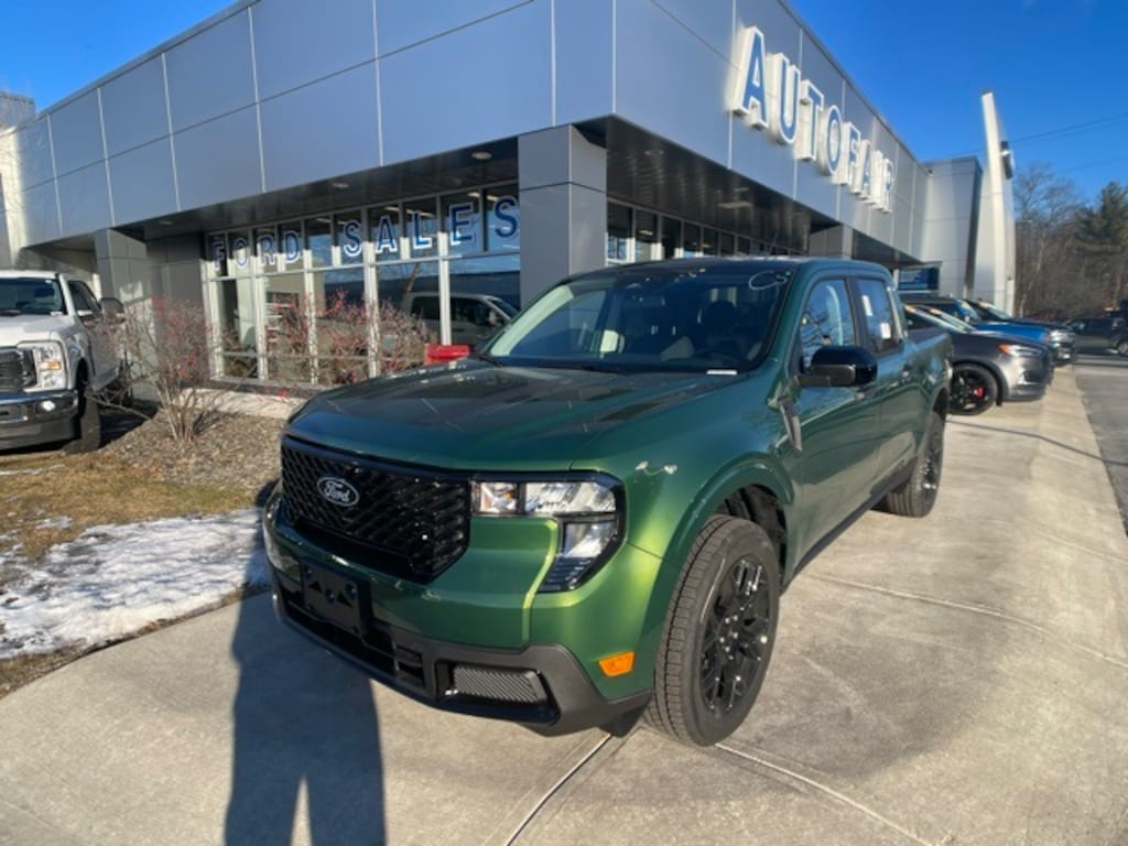 New 2025 Ford Maverick XLT Truck