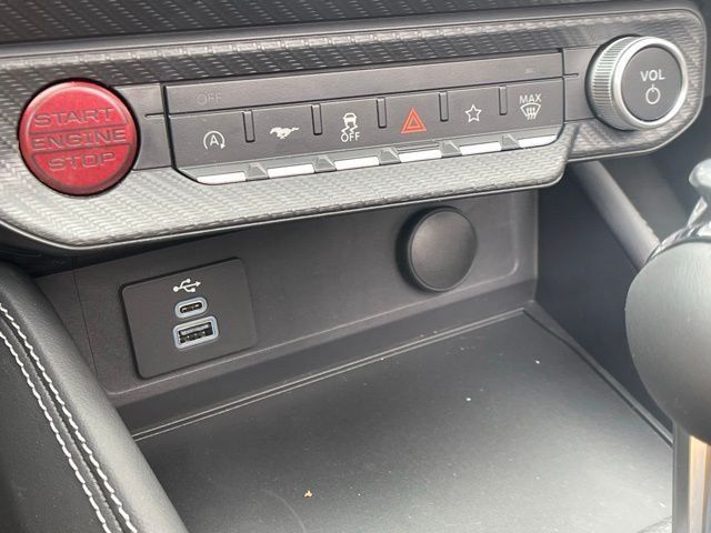 2025 Ford Mustang GT Premium Convertible - Photo 31