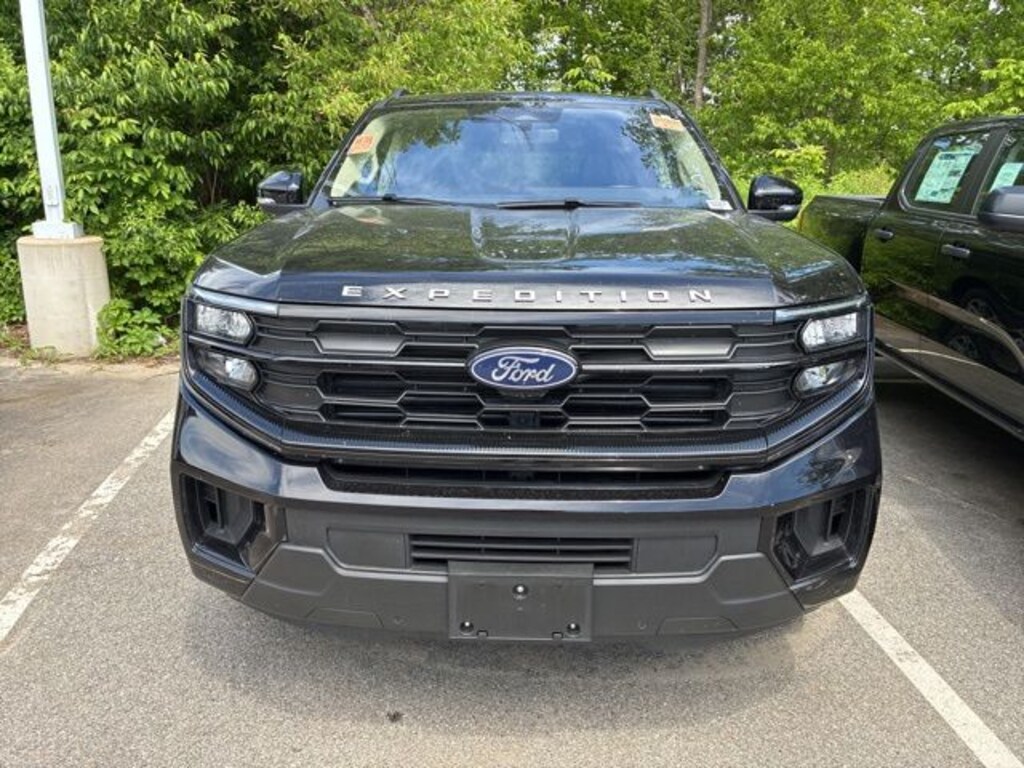 Used 2025 Ford Expedition Max Active SUV