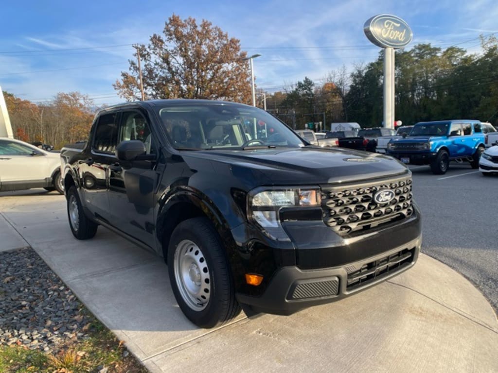 New 2025 Ford Maverick XL Truck