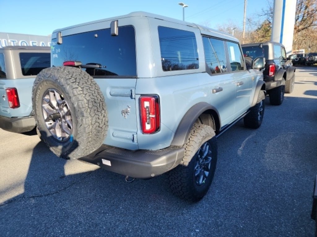 New 2025 Ford Bronco Badlands SUV