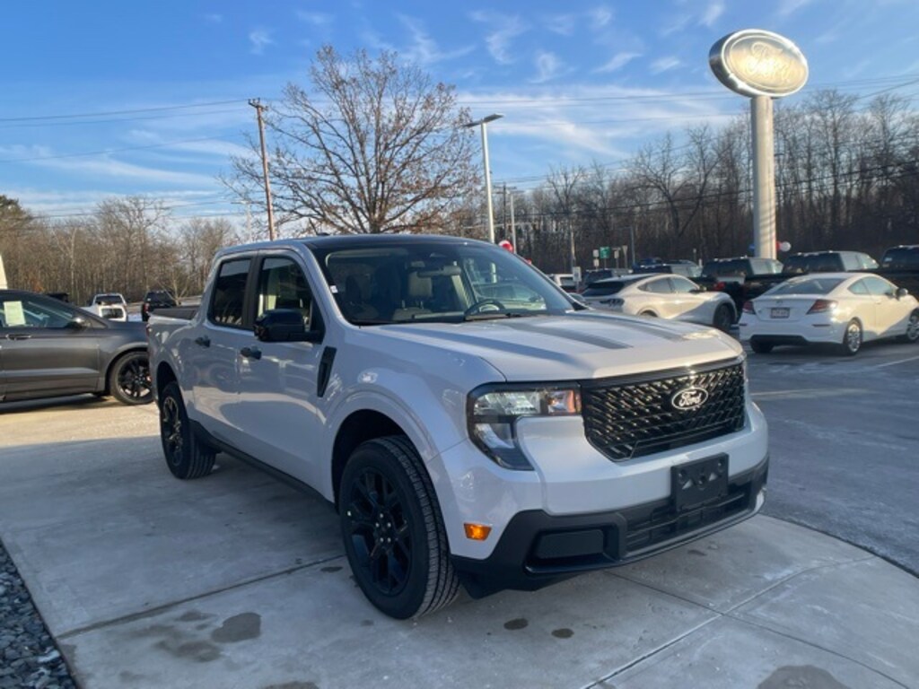 New 2025 Ford Maverick XLT Truck