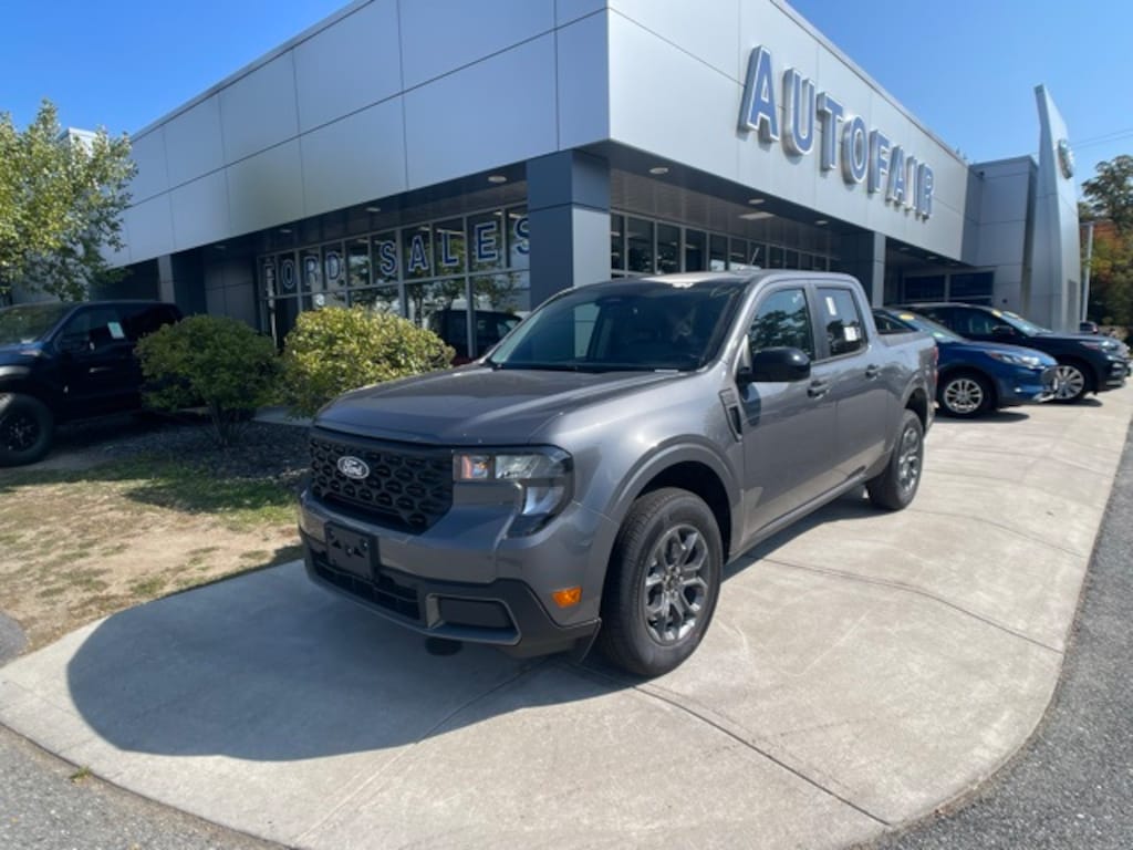 New 2025 Ford Maverick XLT Truck