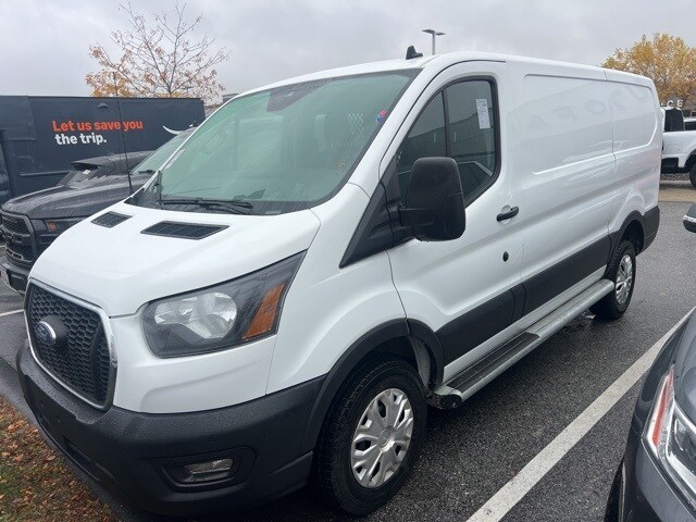 2024 Ford Transit photo 2