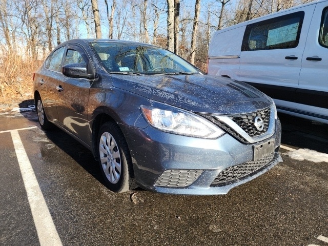 2017 Nissan Sentra SV's photo