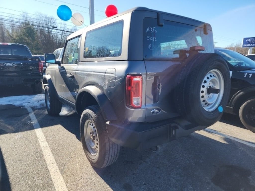 New 2025 Ford Bronco Base SUV