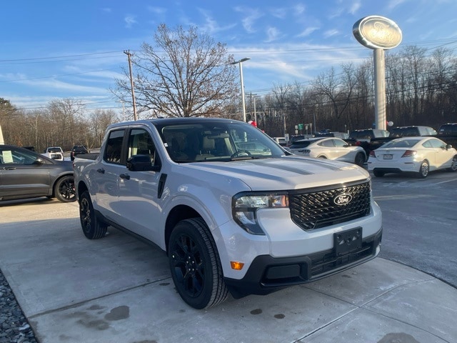 2025 Ford Maverick XLT's photo