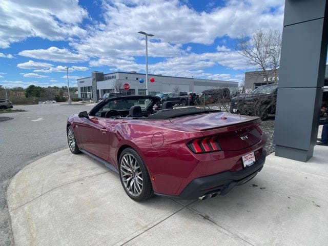 2025 Ford Mustang GT Premium Convertible - Photo 6